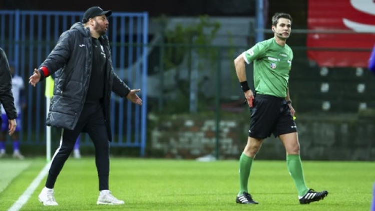 Six matchs de suspension infligés à Stijn Stijnen