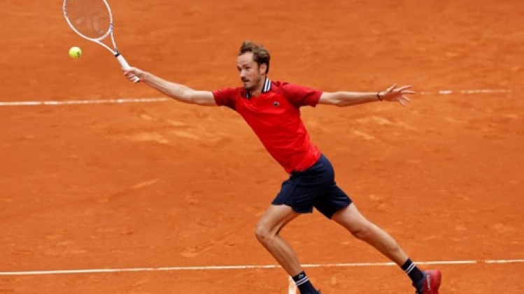 Daniil Medvedev se hisse en quarts de finale, Alexander Zverev surpris en huitièmes