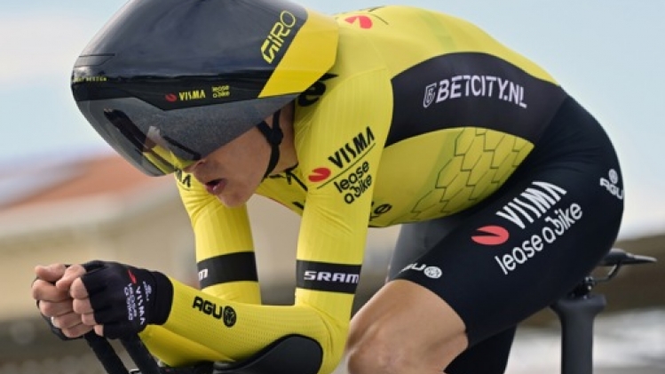 Robert Gesink, équipier de Cian Uijtdebroeks, ne prendra pas le départ de la 2e étape