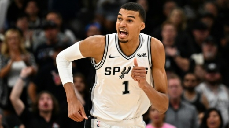 NBA: Victor Wembanyama désigné rookie de l'année, une première pour un Français