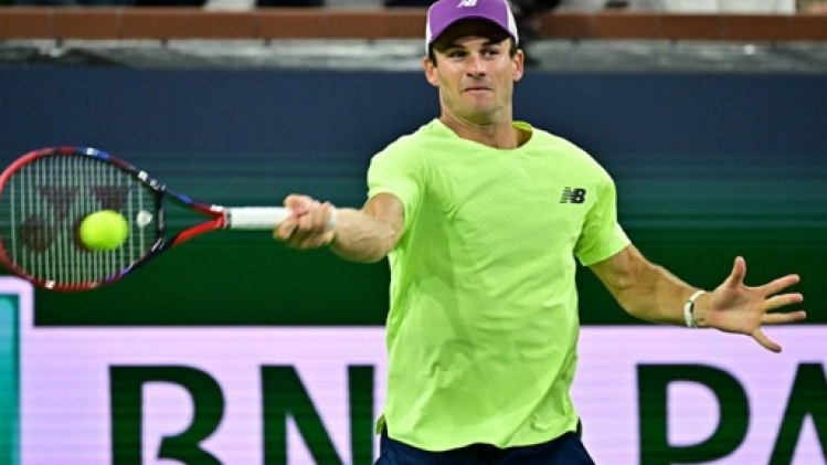 Le tenant du titre le Russe Daniil Medvedev éliminé en huitièmes de finale par Tommy Paul.