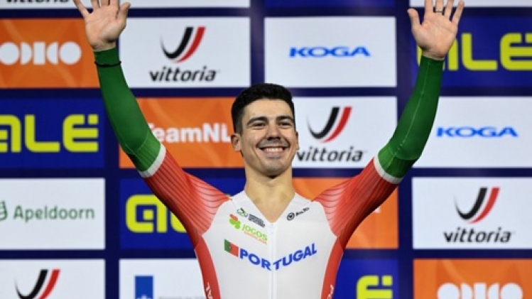 Iuri Leitao s'adjuge le contre-la-montre inaugural