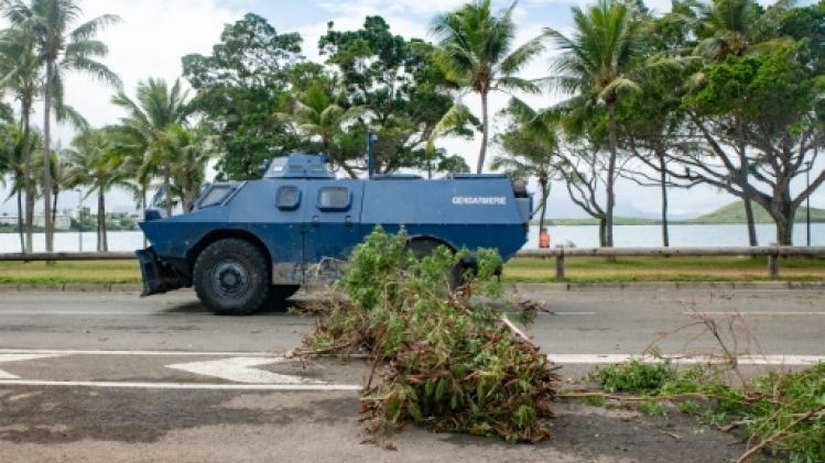 Nouvelle-Calédonie: l'état d'urgence entrera en vigueur dès 20H00, heure de Paris