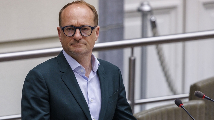 Signes convictionnels à l'école: la Flandre "garantit le droit de choisir la neutralité"