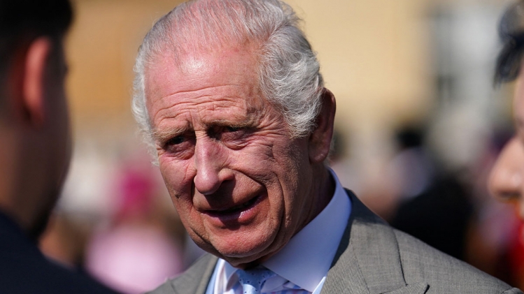 Charles III se rend bientôt en France