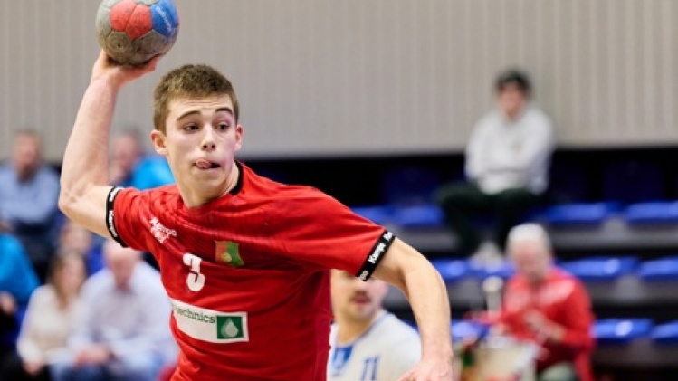 Déjà assuré du titre, Sasja termine sur un faux pas