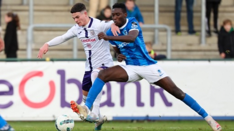 Ibrahima Bangoura prolonge au Racing Genk jusqu'en 2028