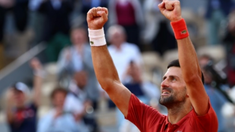 Roland-Garros: Djokovic plie encore mais ne rompt pas et va en quart