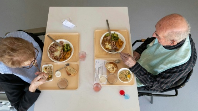 Redonner du goût aux assiettes, un défi pour les Ehpad