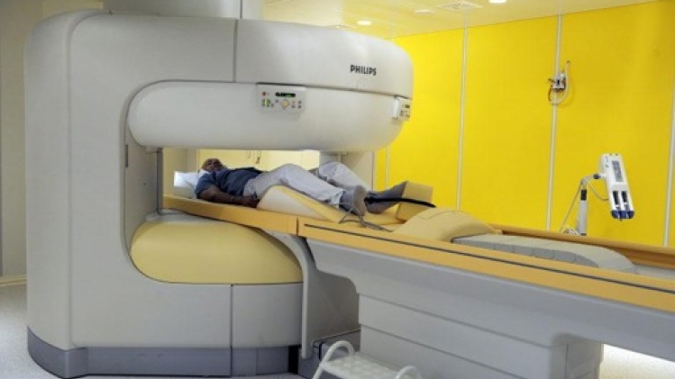 Aucun des appareils IRM en plus pour Bruxelles: inacceptable pour F. De Smet