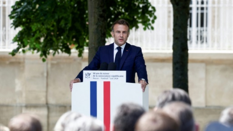 A Bayeux, Macron célèbre le général de Gaulle et la renaissance de la France