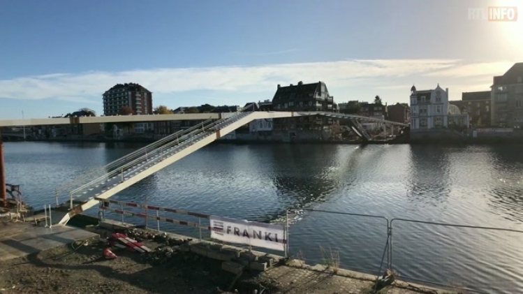 54ebe2252b1c3877469f6b5785c410bc_1