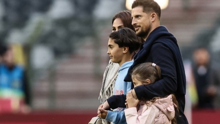 Kevin Mirallas mis à l'honneur à la mi-temps du match face au Luxembourg