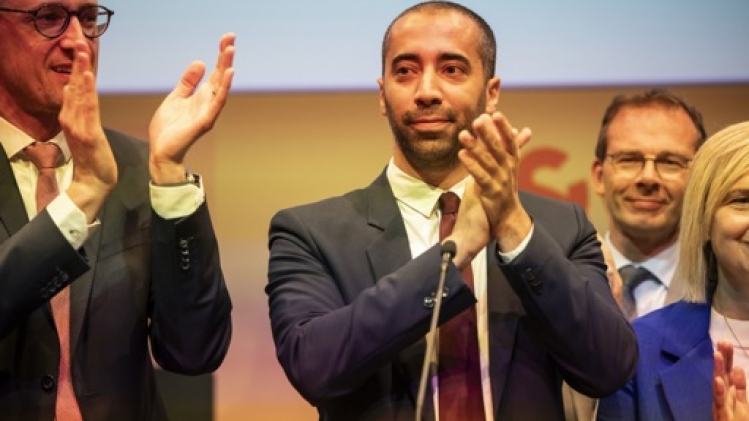 Il n'y a pas de raison de célébrer, c'est une étape pour notre parti