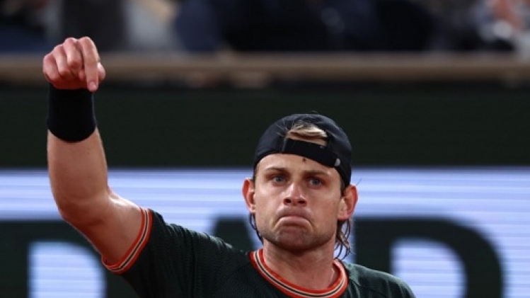 Quatre places de mieux pour Zizou Bergs, 77e au classement mondial, David Goffin 109e