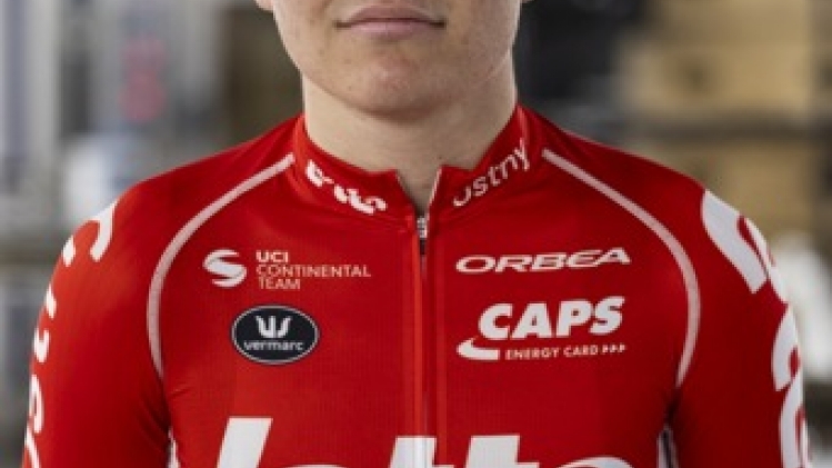Jarno Widar devient le premier Belge à remporter le Tour d'Italie espoirs, à 18 ans