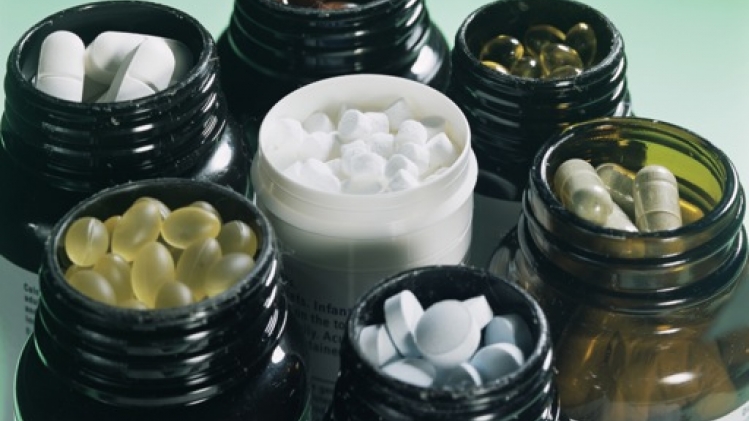 Plus de la moitié des Belges consomment des compléments alimentaires sans avis médical