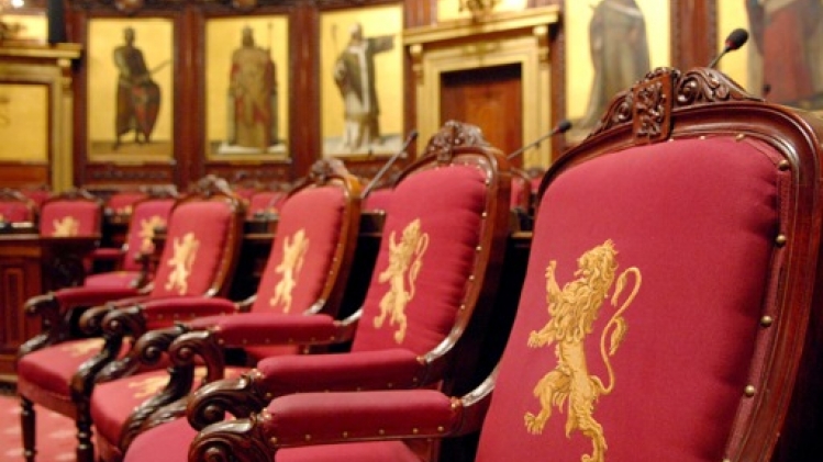 La liste des sénateurs cooptés est complète