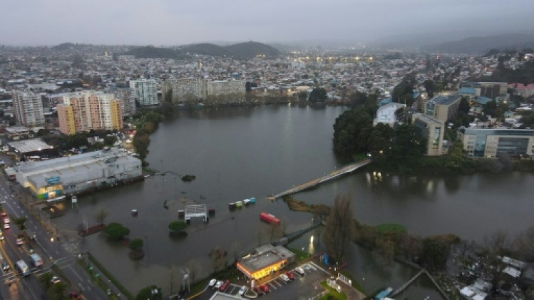Le front de pluie qui a mis en alerte le Chili se déplace vers l'Argentine