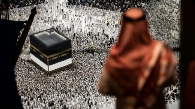 Les fidèles à Mina avant le moment fort du hajj