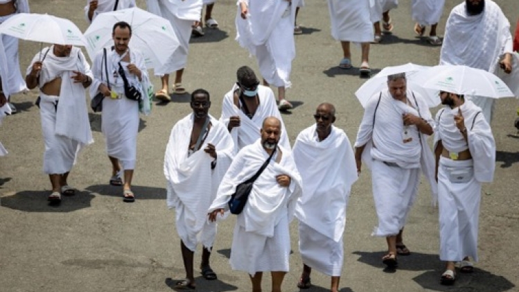 Les fidèles à Mina avant le moment fort du hajj