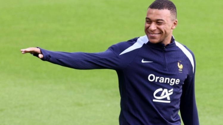 Mbappé ne rejette pas le titre de favori de la France: On ne va pas se cacher