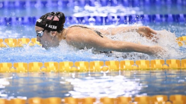 Natation: l'Américaine Gretchen Walsh bat le record du monde du 100 m papillon
