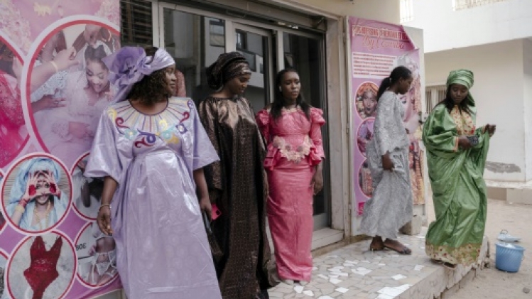 Au Sénégal, en tenue de luxe pour l'Aïd à moitié prix