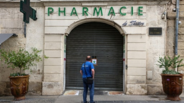 Grève massive des pharmacies en France, des milliers de manifestants dans la rue