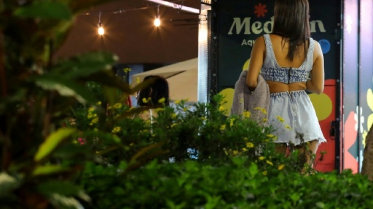 Prostitution et pédophilie: la face obscure du tourisme de masse à Medellin