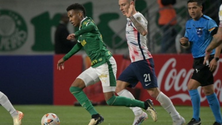 Chelsea a finalisé le transfert millionnaire du talent brésilien Estevao Willian