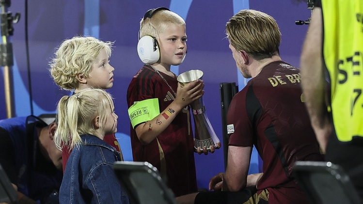 Kevin De Bruyne et ses enfants