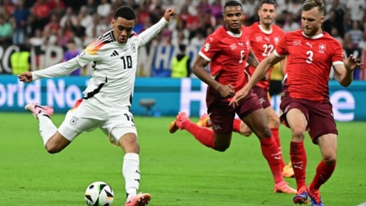 Avec un partage, l'Allemagne assure sa première place, la Suisse qualifiée en 8e