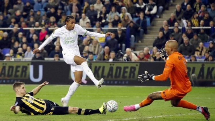 Le défenseur néerlandais Ramon Hendriks signe à Stuttgart