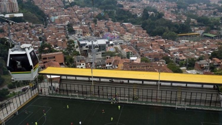 Colombie: chute d'une cabine du téléphérique de Medellin, un mort et 9 blessés