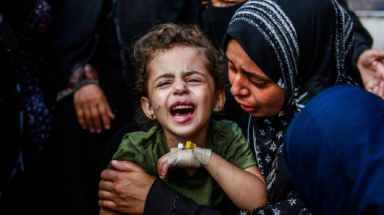 Pas de répit dans la guerre à Gaza, échanges de tirs à la frontière israélo-libanaise