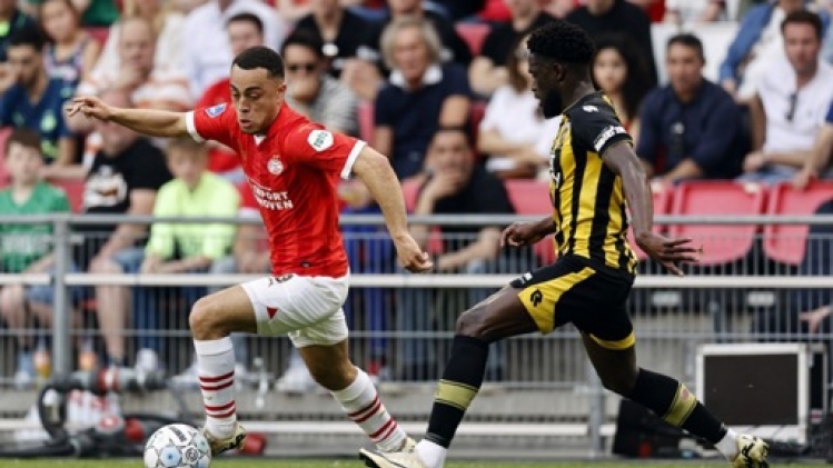 Le PSV acquiert définitivement Sergiño Dest du FC Barcelone