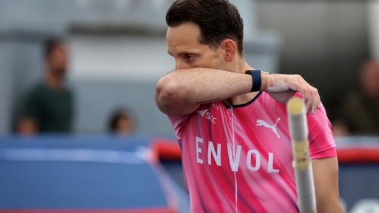 Le perchiste français Lavillenie, champion olympique en 2012, privé de 'ses' JO à Paris