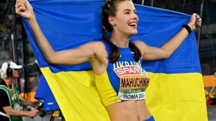 L'Ukrainienne Yaroslava Mahuchikh bat le record du monde du saut en hauteur
