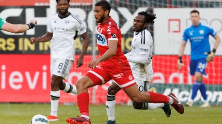 Mark Mampassi de nouveau prêté une saison à Courtrai par le Lokomotiv Moscou