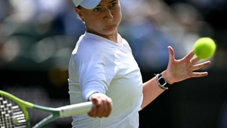 Barbora Krejcikova bat Jelena Ostapenko et complète le dernier carré