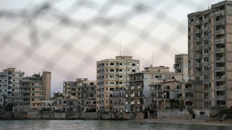 A Chypre, la cité fantôme de Varosha attend de reprendre vie