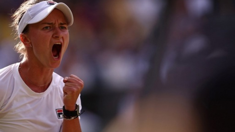 Barbora Krejcikova sort Elena Rybakina et rejoint Jasmine Paolini en finale