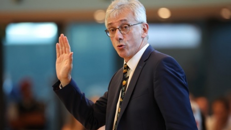 Benoît Dispa, le bourgmestre de Gembloux, présidera le Parlement de la FWB