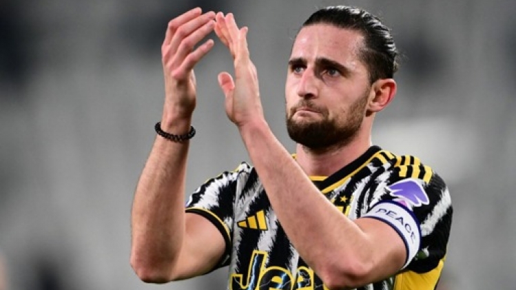 La Juventus officialise le départ d'Adrien Rabiot