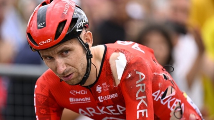 Amaury Capiot s'est fracturé le sacrum dans sa chute à l'arrivée de la 13e étape