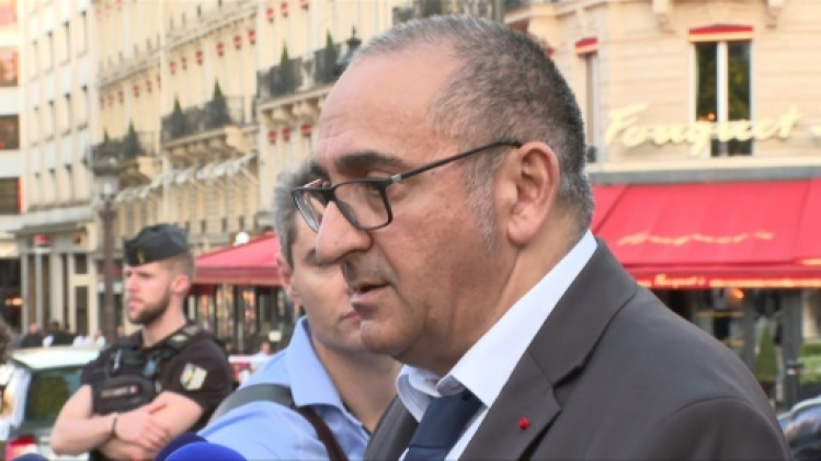 Paris: un homme tué par balle après avoir attaqué un policier au couteau