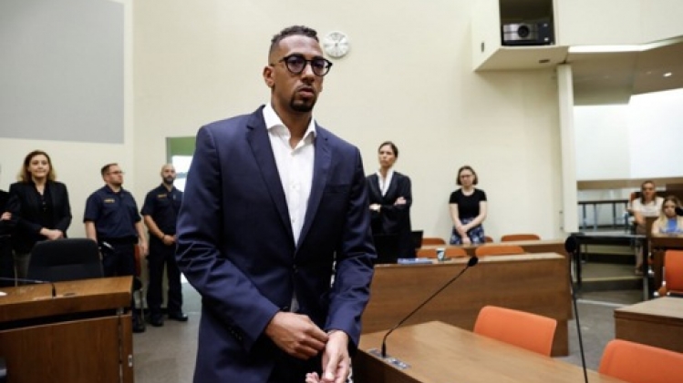 Le joueur allemand Boateng reçoit un avertissement à son procès pour violences conjugales