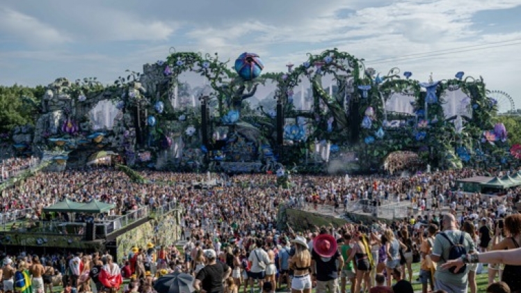 Tomorrowland risque une amende salée pour avoir utilisé des gobelets jetables