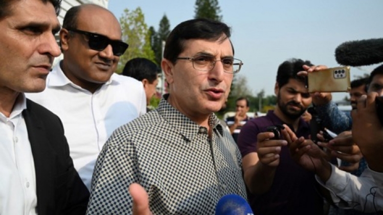 Pakistan: descente de la police dans les locaux du parti d'Imran Khan